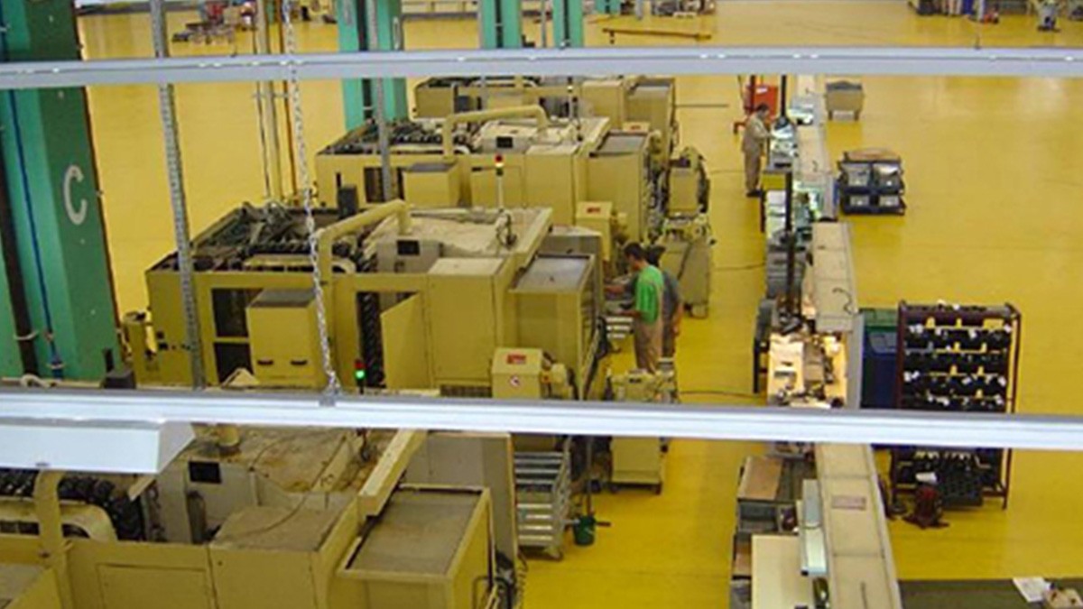 INA Schaeffler Braşov preia noile spaţii de producţie şi demarează fabricaţia.