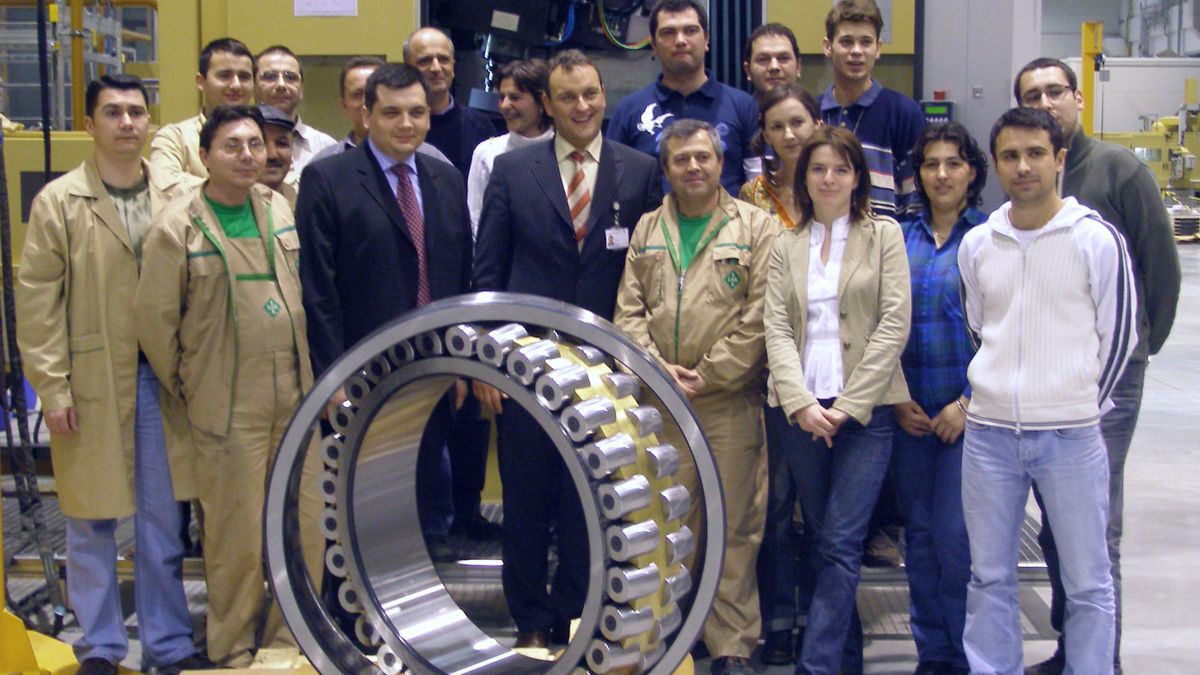 Primul rulment de dimensiuni mari produs în întregime de către Schaeffler România