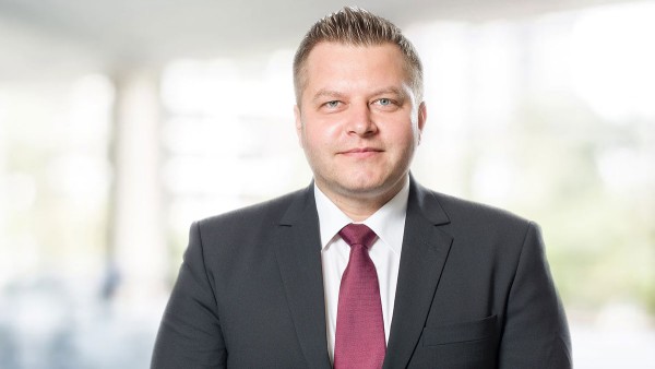 Domnul Marius Pricop preia funcția de director general de la domnul Ștefan Gulacsi-Gologan