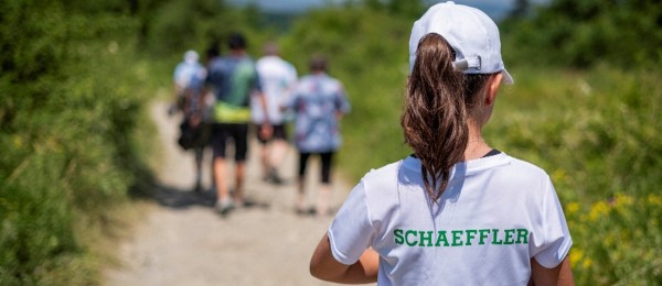 Schaeffler România susține două inițiative Let’s Do It, Romania! dedicate sustenabilității și sprijinului comunităților locale