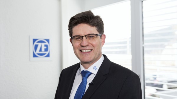 Dr.- Ing. Dietmar Tilch, Director Tehnologii Industriale – Sisteme de Monitorizare a Situației la ZF Friedrichshafen AG